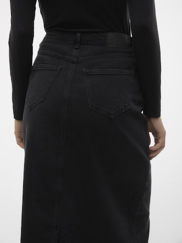 VERO MODA Skirt in Black