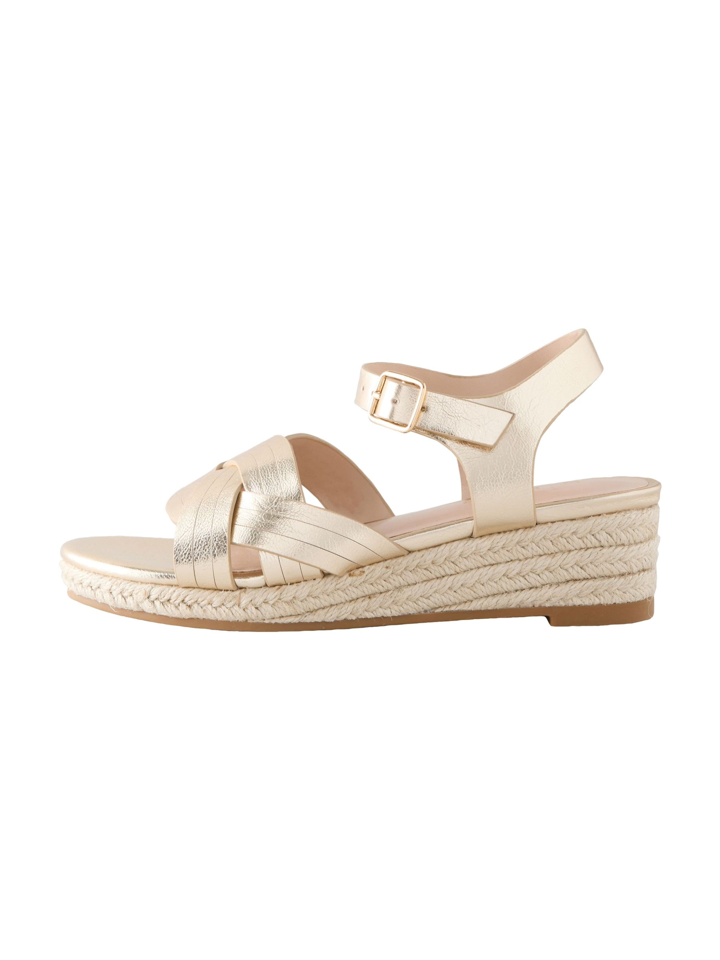 Next Босоножки в Золотой: спереди