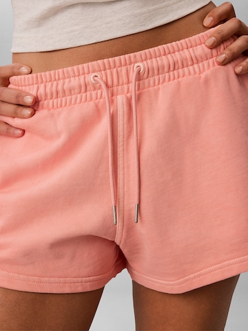 Regular Pantalon Calvin Klein Jeans en rose