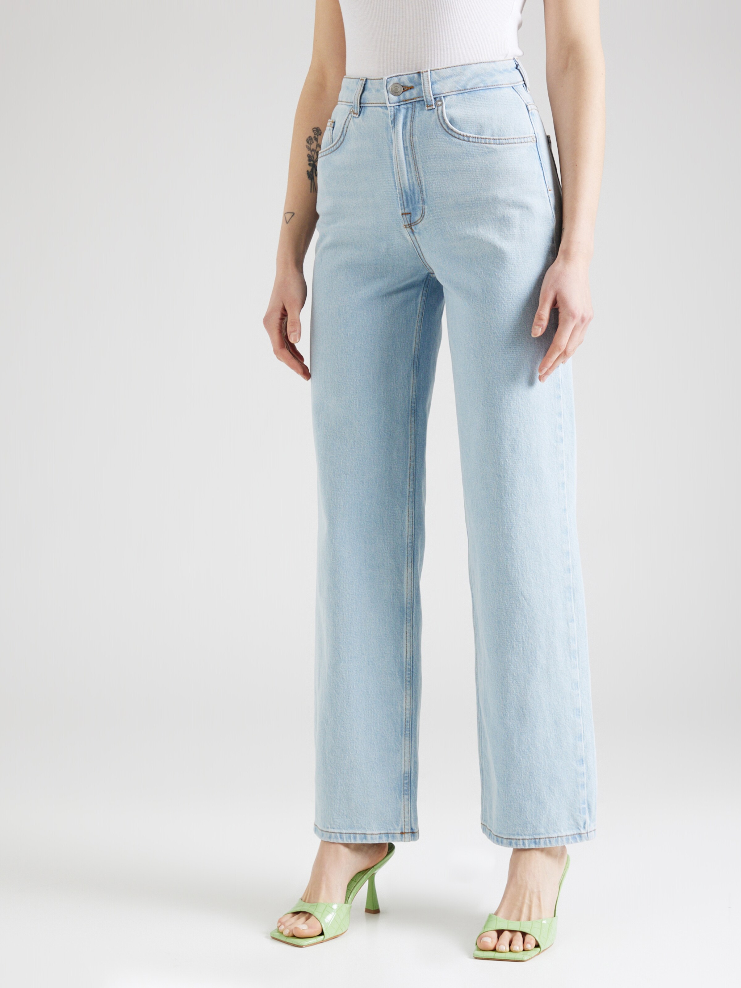 SELECTED FEMME Loose fit Jeans Alice in Light Blue ABOUT YOU