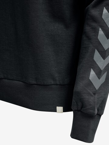 Hummel Athletic Sweatshirt in Black