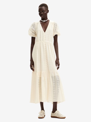 Robe Desigual en blanc : devant