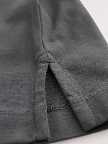 T-Shirt Next en gris