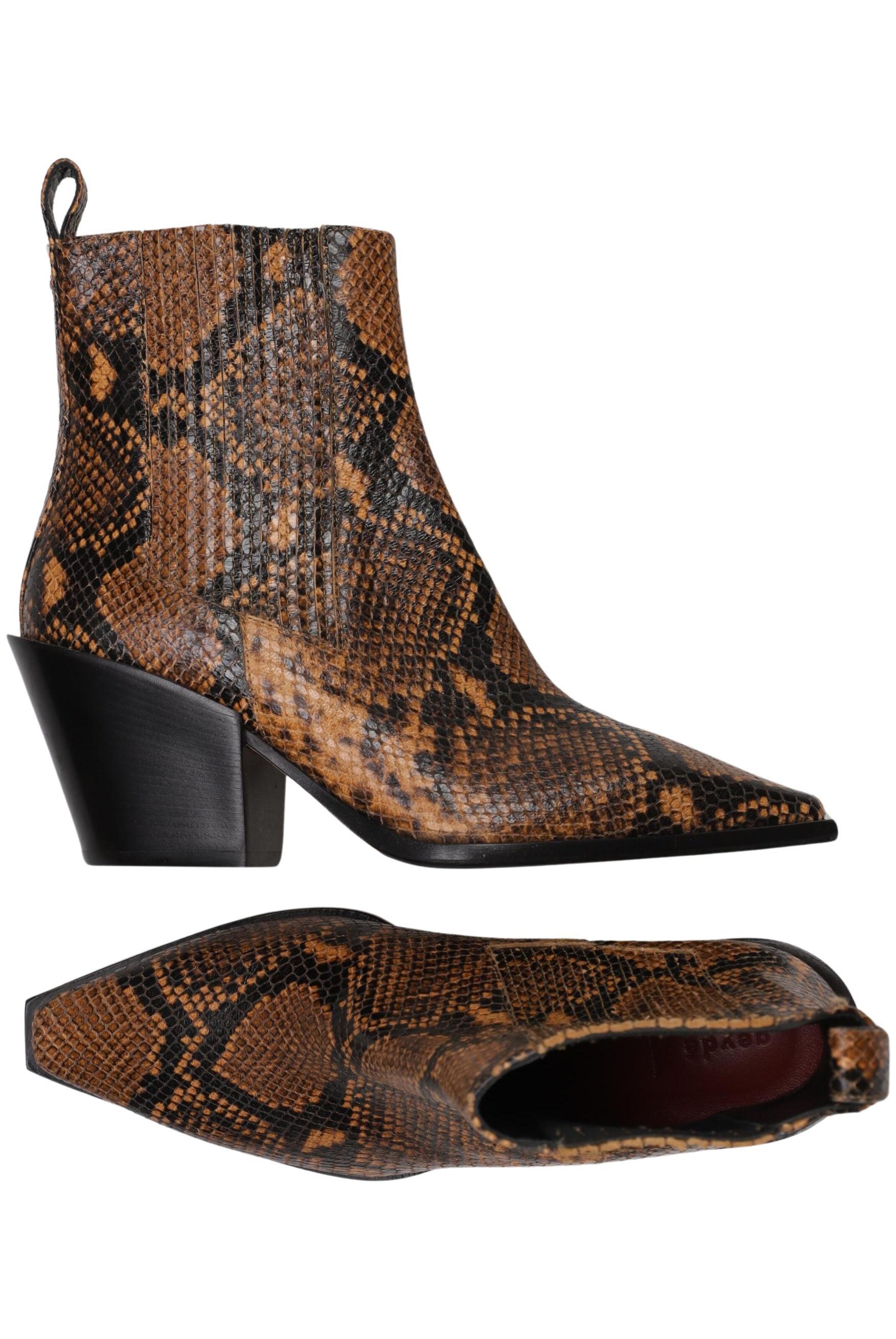 Aeyde Dress Boots in 37 in Brown: front