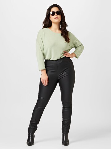 T-shirt 'Alma' Vero Moda Curve en vert