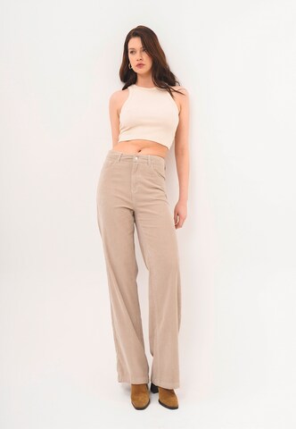 FRESHLIONS Regular Trousers in Beige