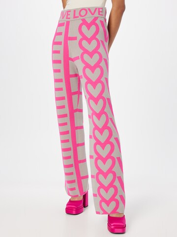 Frogbox Regular Hose 'Love' in Grau: Vorderseite