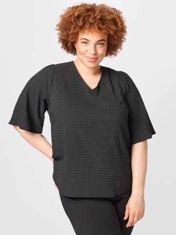 KAFFE CURVE Blouse 'Jocia' in Zwart: voorkant