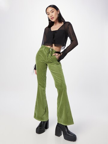 Evazați Pantaloni de la BDG Urban Outfitters pe verde