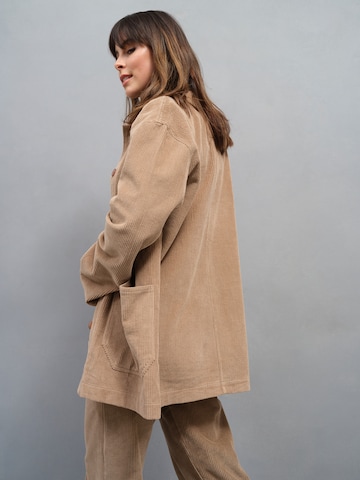 A LOT LESS Between-season jacket 'Cara' in Brown