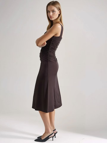 Robe Hiccup en marron