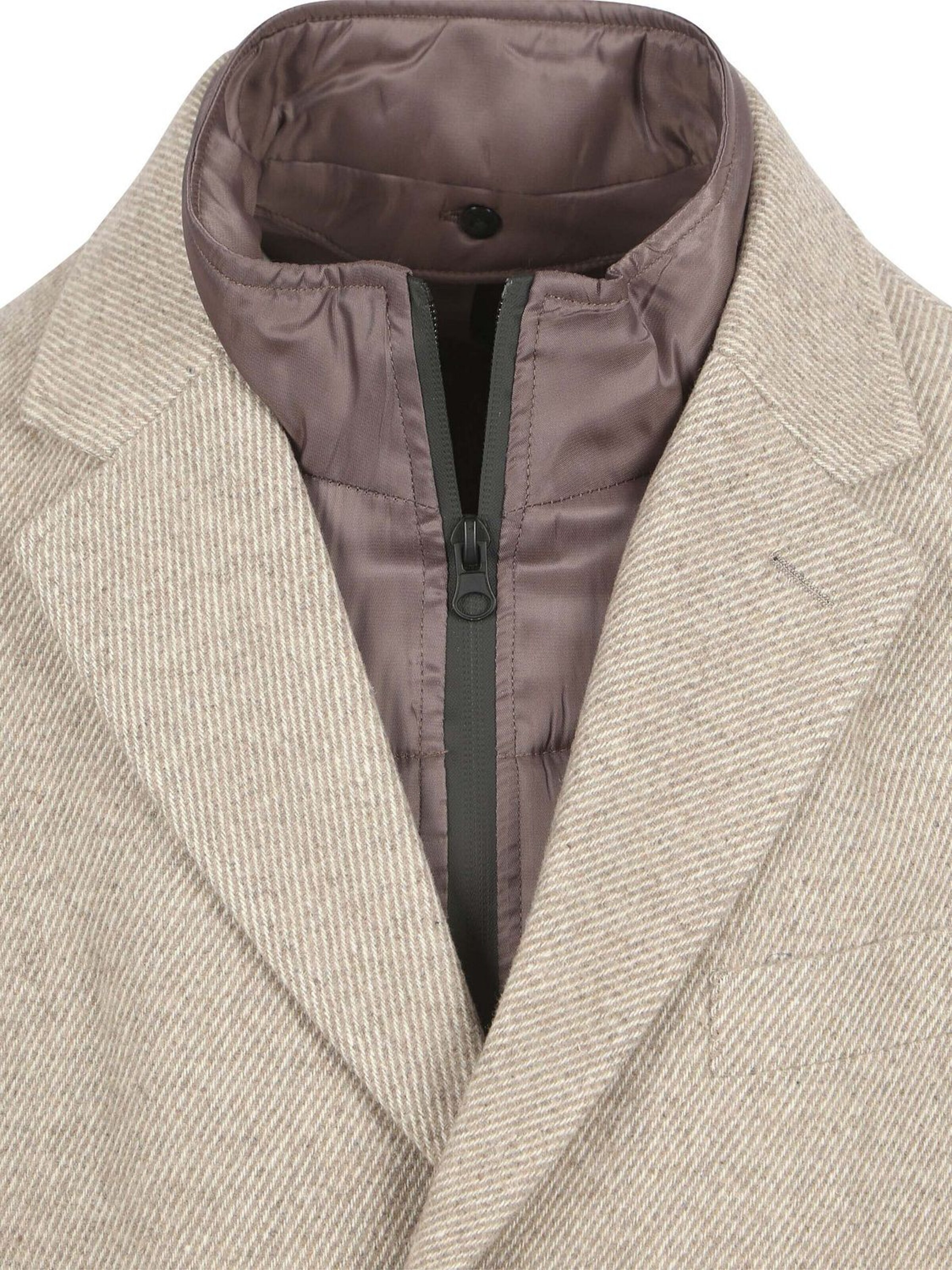 Suitable Winter coat in White