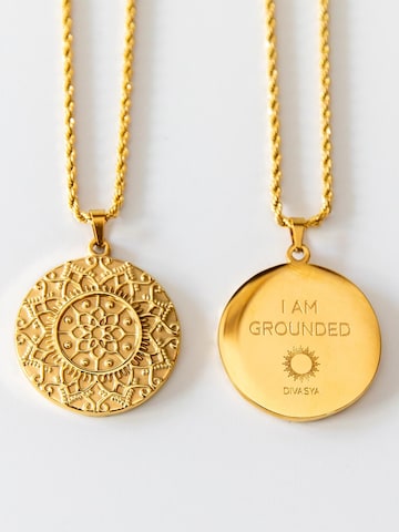 Divasya Kette 'I am grounded'‌‌‌‌ in Gold: Vorderseite