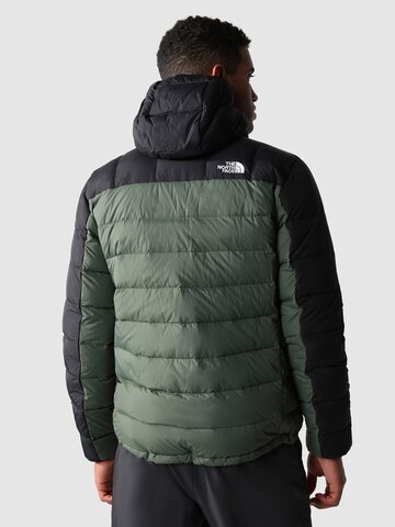 THE NORTH FACE Зимняя куртка 'LA PAZ' в Зеленый