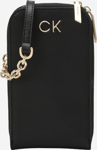 Calvin Klein Crossbody Bag in Black: front