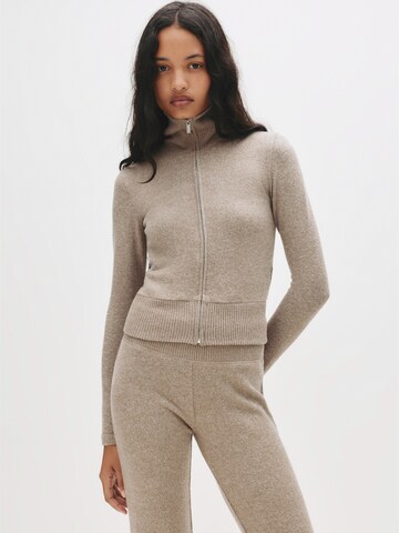 Pull&Bear Kardigan w kolorze brązowy: przód