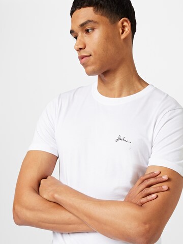 Tricou de la DENHAM pe alb