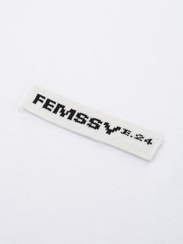 T-shirt 'CORTA' FEMSSY en blanc