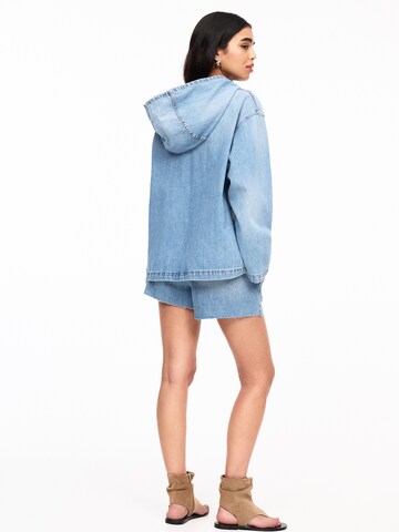 Pull&Bear Between-Season Jacket in Blue