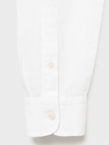 MANGO MAN Regular fit Риза 'CHENNAI' в бяло