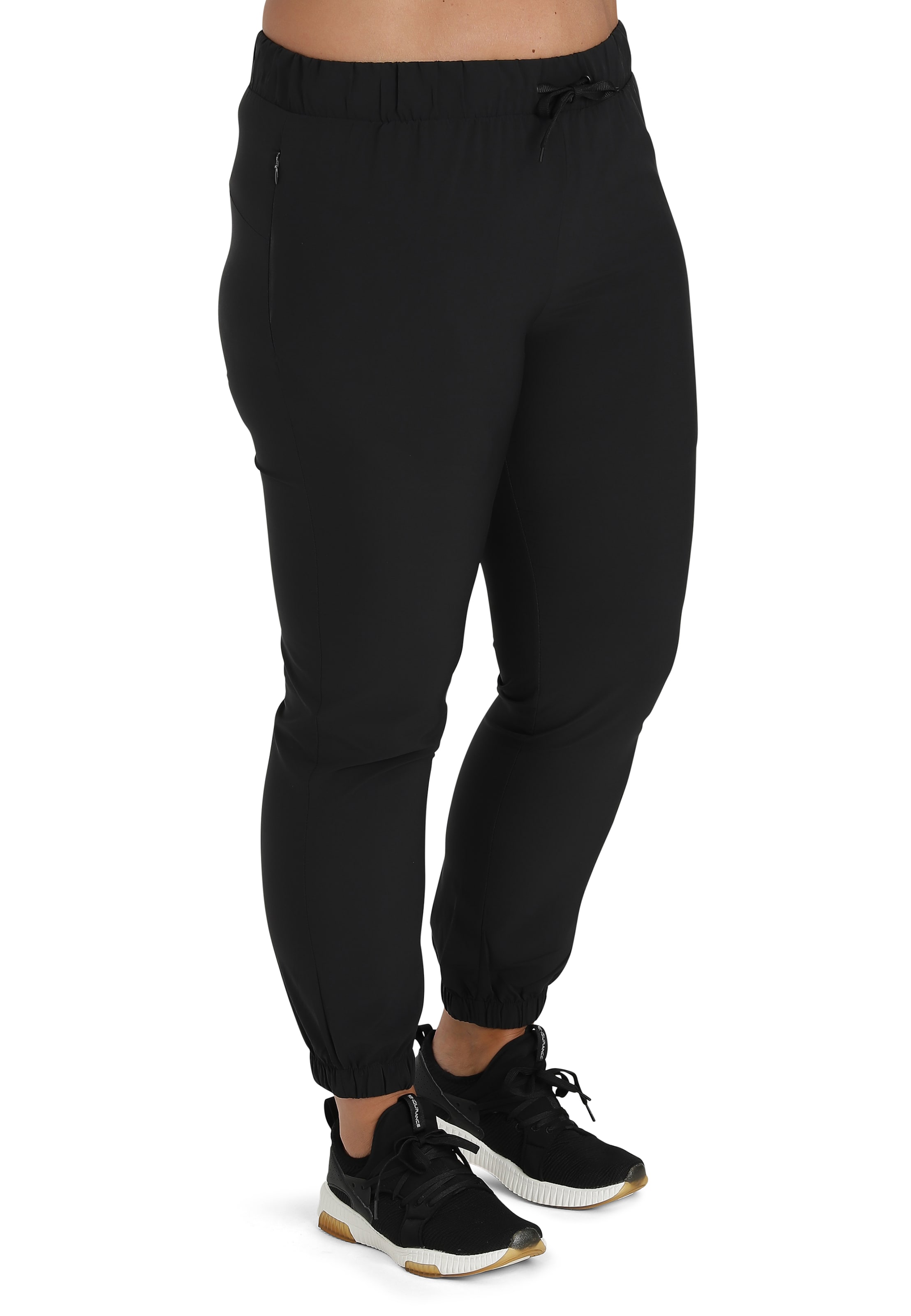 Q by Endurance Tapered Trainingshose 'Maia' in Schwarz: Vorderseite