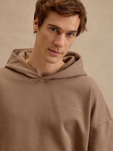 DAN FOX APPAREL Свитшот 'Sebastian' в Коричневый