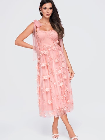 Rochie de seară de la Ombre pe roz: față