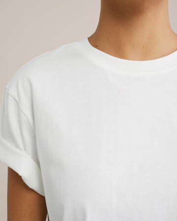 T-shirt oversize WE Fashion en blanc