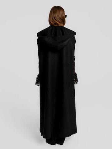 mandragora Kimono 'Fean'‌‌‌ in Schwarz