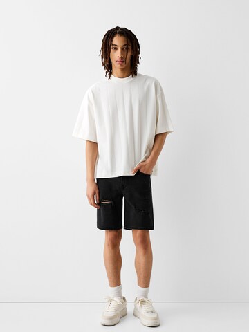 Bershka Regular Shorts in Schwarz