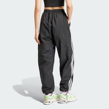 ADIDAS ORIGINALS Loosefit Hose in Schwarz