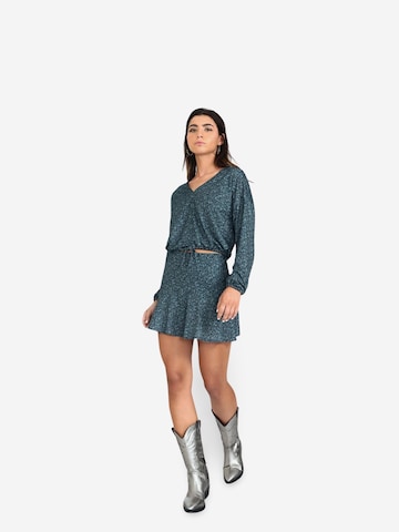 THE-ARE Rock in Grün