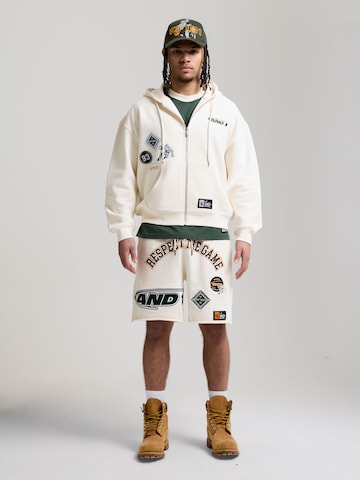 AND1 Sweatjacka 'Respect The Game' i beige
