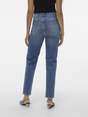 VERO MODA Regular Jeans 'CARRIE' in Blauw