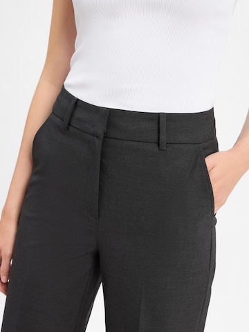 Regular Pantalon à pince ' Grace ' Cambio en gris