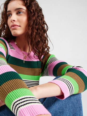 Pull-over 'SADENA' NÜMPH en mélange de couleurs