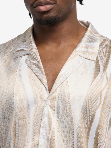 Carlo Colucci Comfort fit Button Up Shirt in Beige