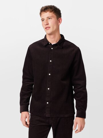 WEEKDAY Regular Fit Hemd in Braun: Vorderseite