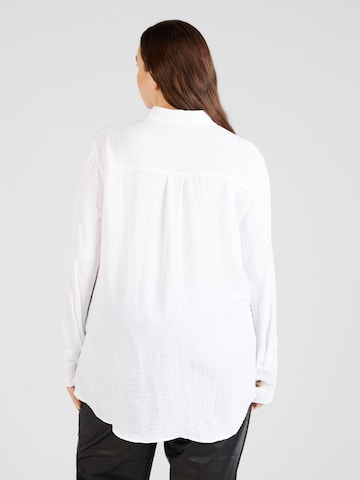 River Island Plus - Blusa em branco