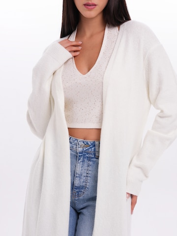 Cardigan MYLAVIE by Sarah Harrison en blanc