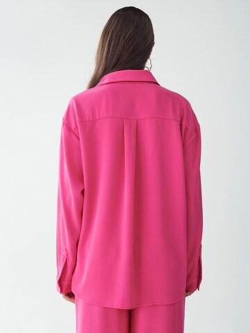 Camicia da donna 'FORD' di BWLDR in rosa: dietro
