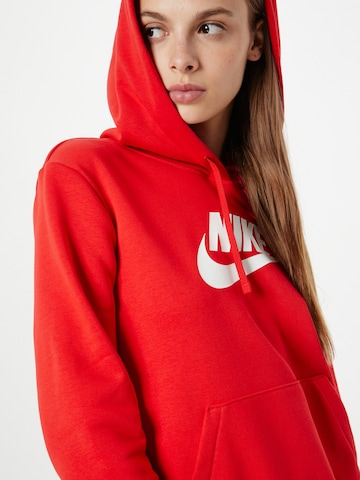 Nike Sportswear Sweatshirt in Red