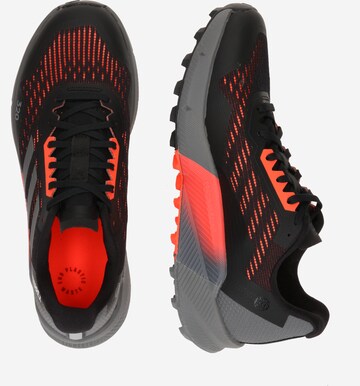 Sneaker de alergat 'Agravic Flow 2.0' de la ADIDAS TERREX pe negru