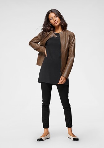 LAURA SCOTT Sweater in Black