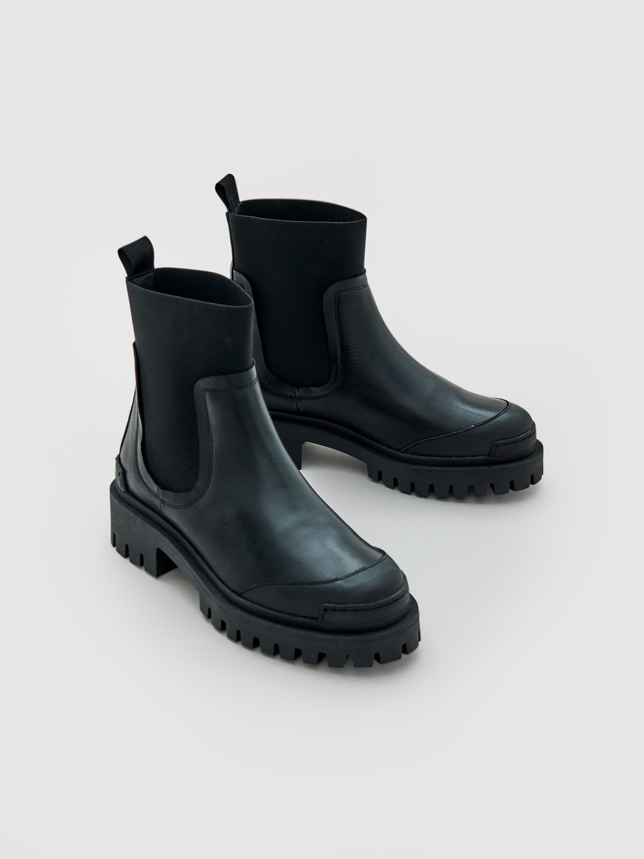 EDITED Producten Chelsea boots 'Tyshawn' Zwart