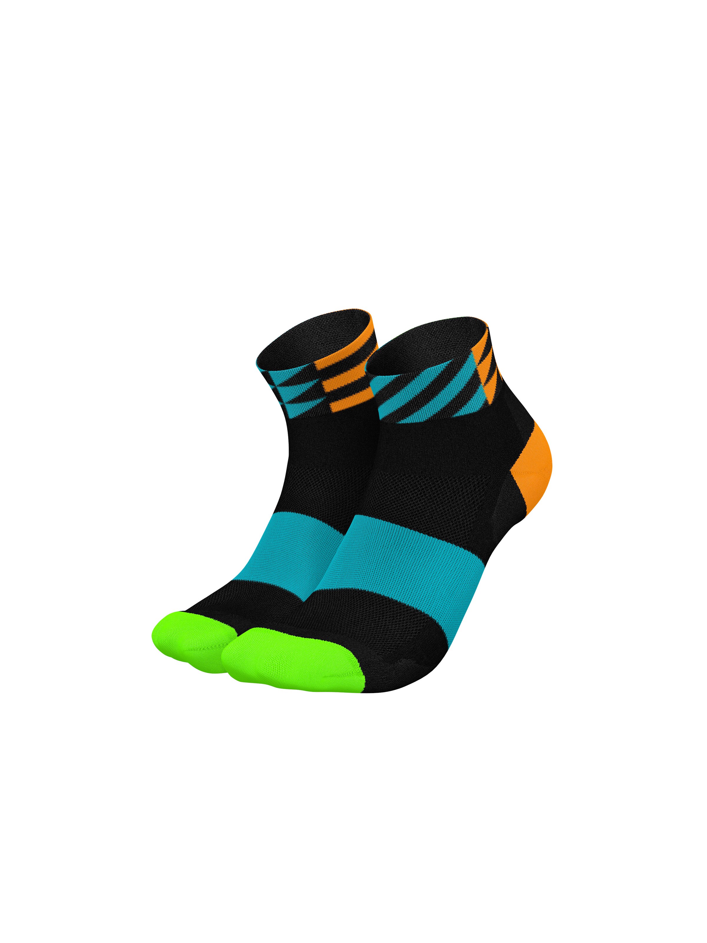 INCYLENCE Athletic Socks in Black: front