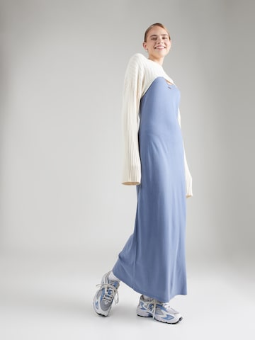 BDG Urban Outfitters Šaty – modrá