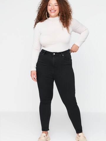 Trendyol Curve Skinny Jeans i svart