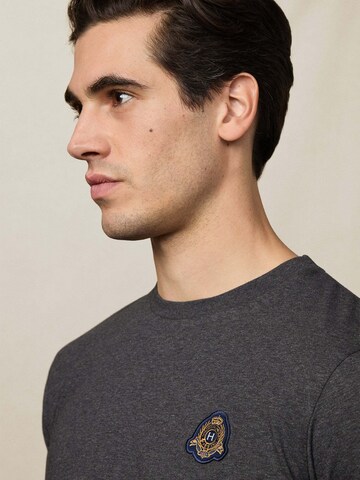 Hackett London T-Shirt 'Heritage' in Grau