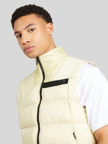 On Vest 'Challenger' in Yellow